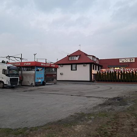 Zajazd Orchidea Nagoszewo Bagian luar foto